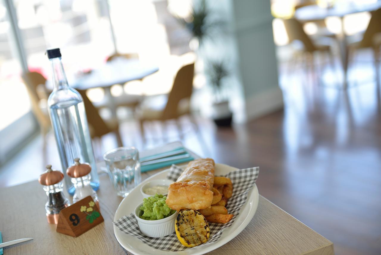 Driftwood Inn Saint Saviour Restaurant photo